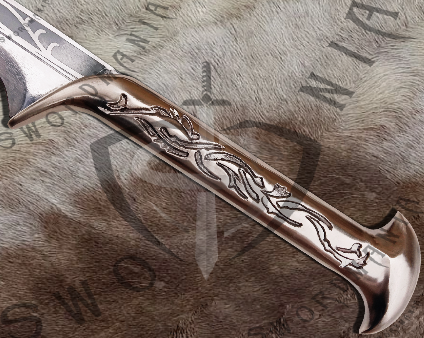 Thranduil sword of thranduil hassignature elvish runes which continue in the hilt as well.
