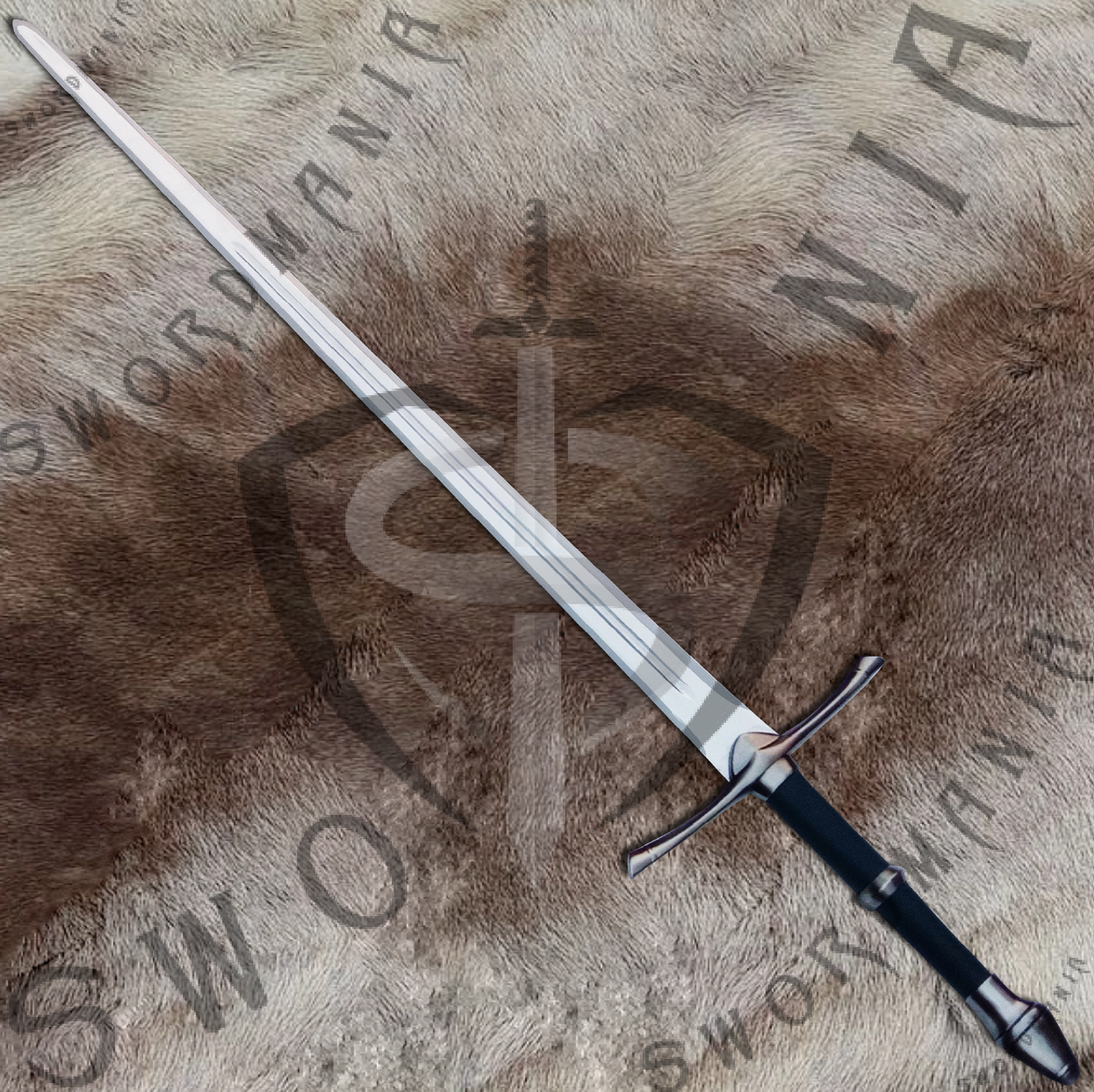 LOTR Strider sword of Aragorn is handmade, hand forged full tang 45in full scale sword with high polish finished blade that is edged and for its safety during carriage and cosplay and the high quality manufacturing of the sword of aragorn by expert swordsmiths at SWORDMANIA